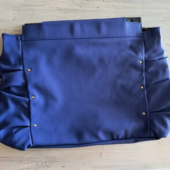 (New)MICHE Prima MEREDITH shell only RETIRED w/gold accent - Picture 3 of 9